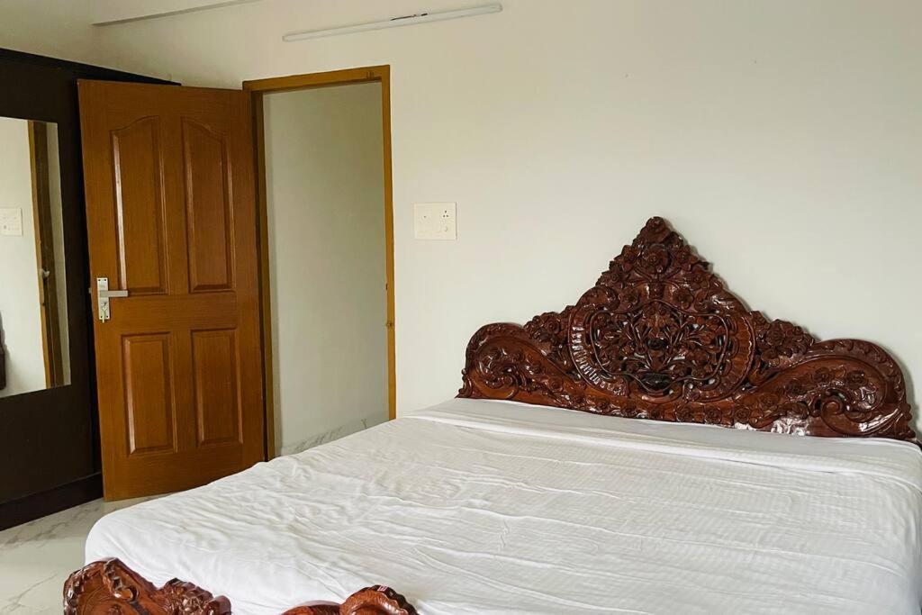 Rajamandiram 3Bhk Ac Apartment In Trivandrum Central Thiruvananthapuram Esterno foto