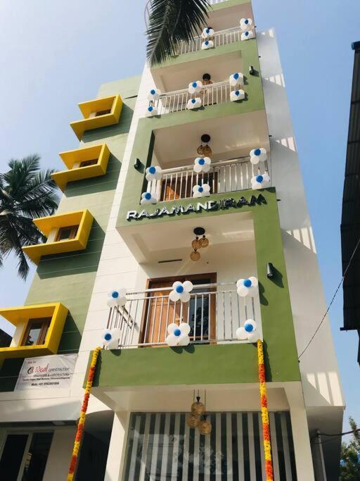 Rajamandiram 3Bhk Ac Apartment In Trivandrum Central Thiruvananthapuram Esterno foto